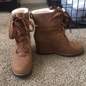 Cognac “sorel” style wedge boot